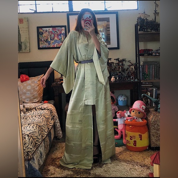 Authentic Japanese  Kimono / Robe - Picture 2 of 9